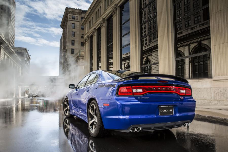  Dodge Charger Daytona 2013 года  (фото 23 из 30)